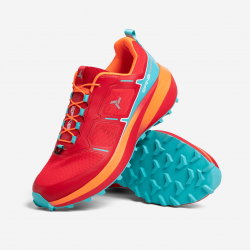 Женские кроссовки